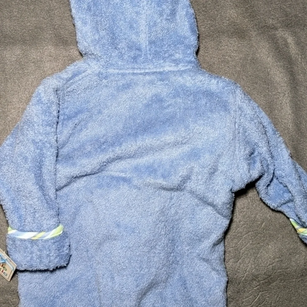 NWT Okie dokie baby hooded cotton bath robe and matching slippers size 6-9 month